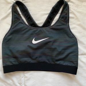 Women’s Nike Sport Bra Size M